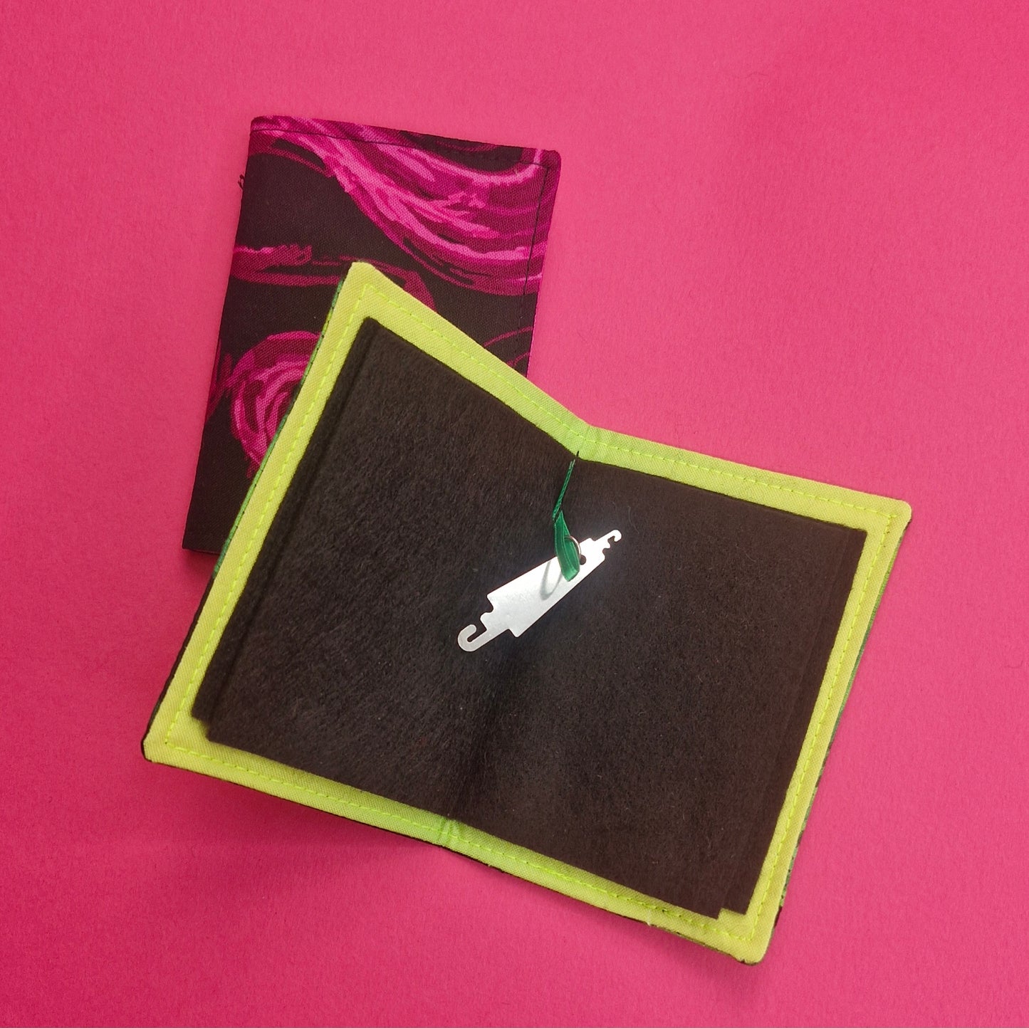 Smoky Print Needle Case