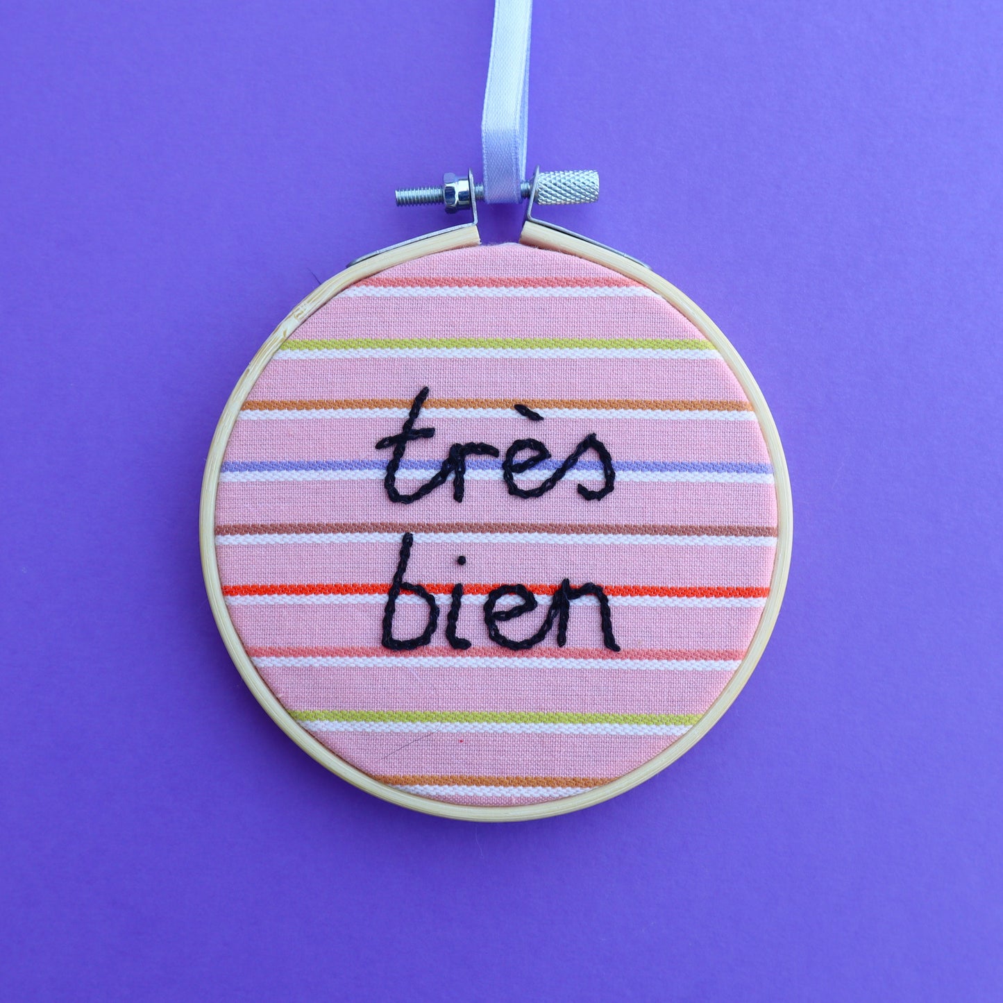 'Tres Bien' Embroidered Hoop
