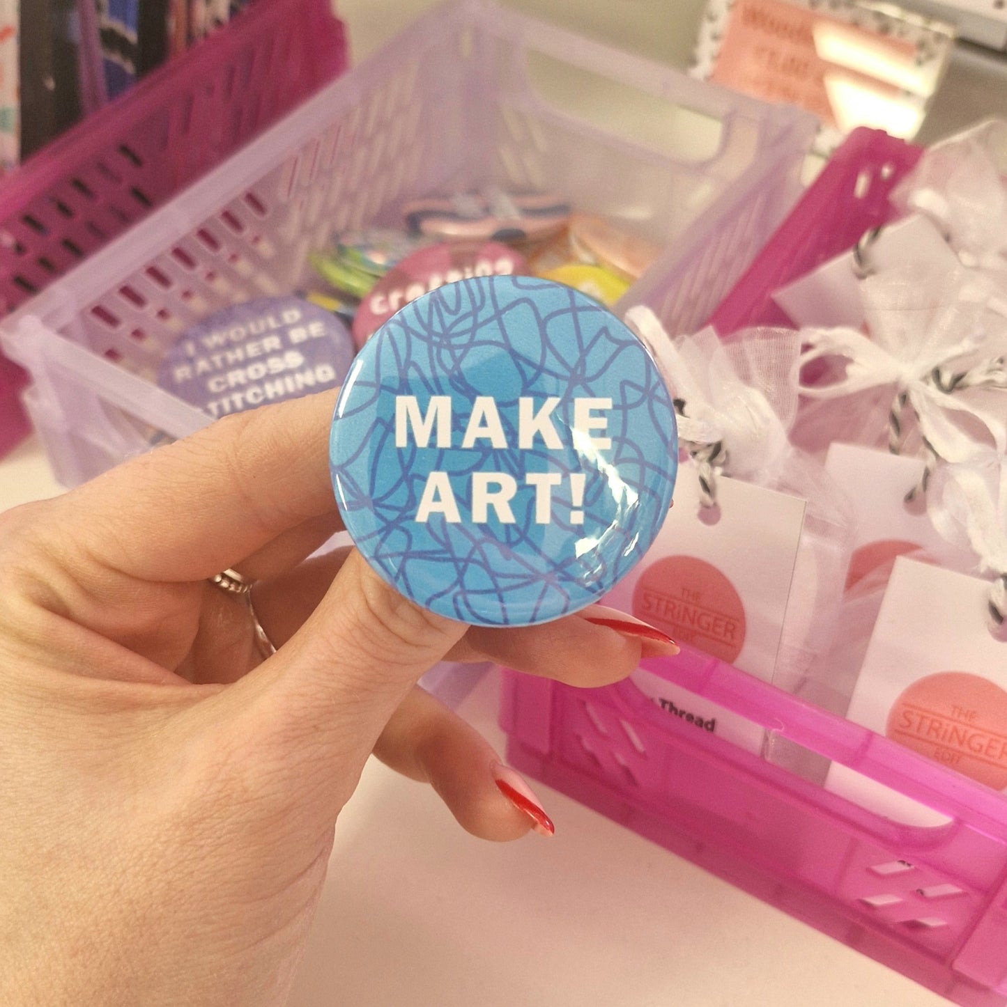 Badge- "make art"