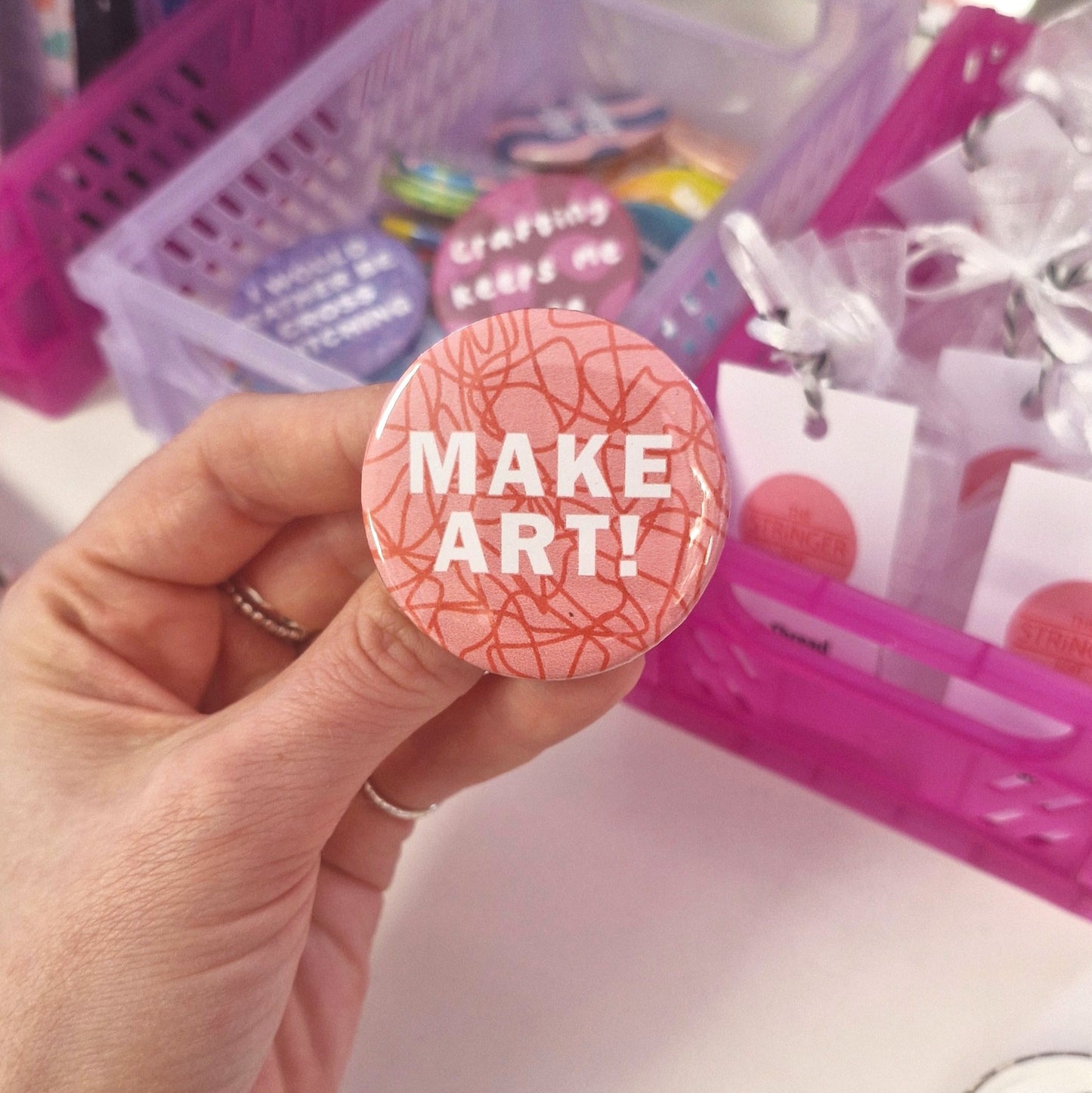 Badge- "make art"